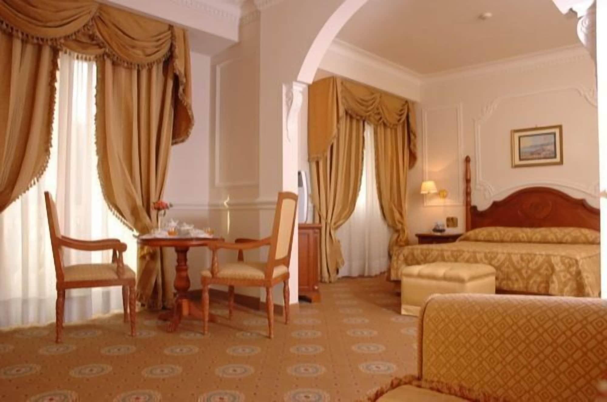 Grand Hotel Vanvitelli Caserta Luaran gambar