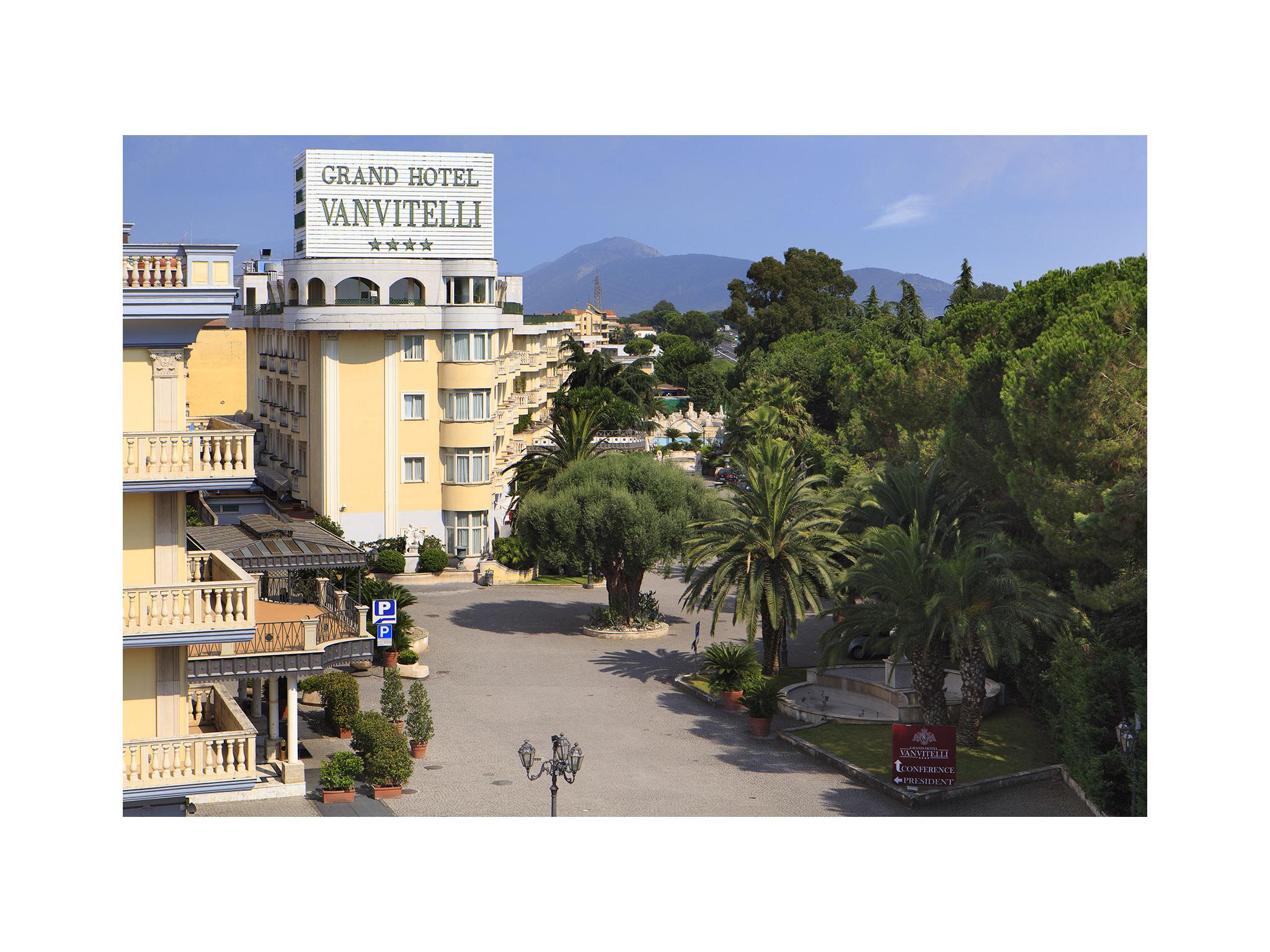 Grand Hotel Vanvitelli Caserta Luaran gambar