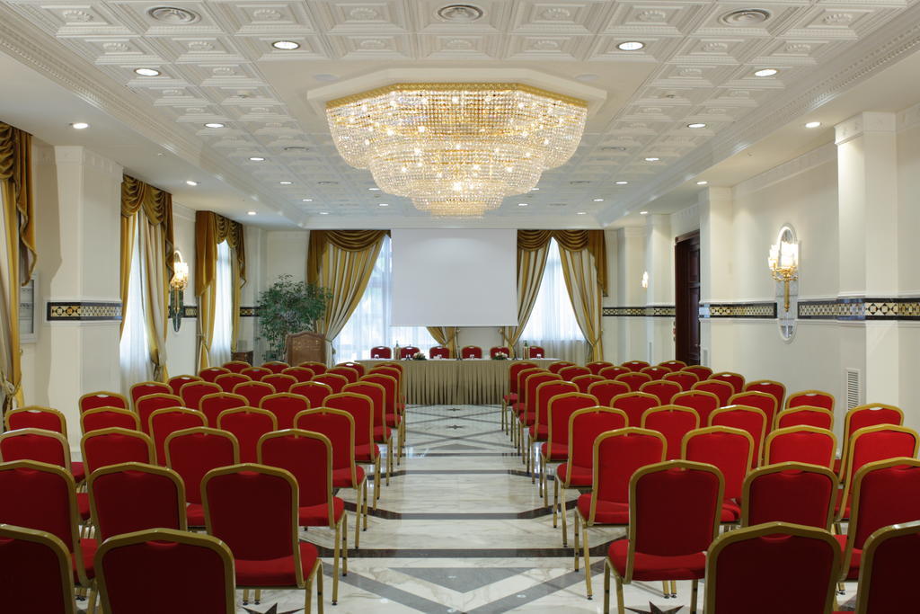 Grand Hotel Vanvitelli Caserta Luaran gambar